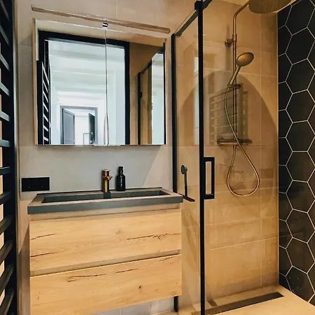 New Luxury Dunevilla At With Hot Tub אאודורפ
