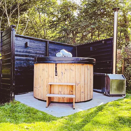 New Luxury Dunevilla At With Hot Tub אאודורפ